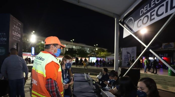 Participan 10 mil leoneses en primera consulta sobre presupuesto