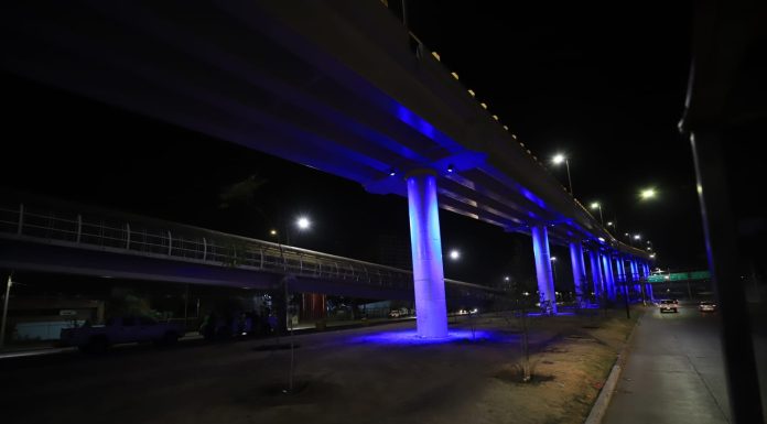 Toma nota Ale Gutiérrez de vialidades con deficiente alumbrado público