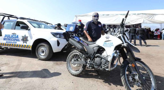 Sugiere gobernador a municipios incrementar predial para fortalecer a policías Fortalece Gobernador a Policías Municipales en el sur del Estado