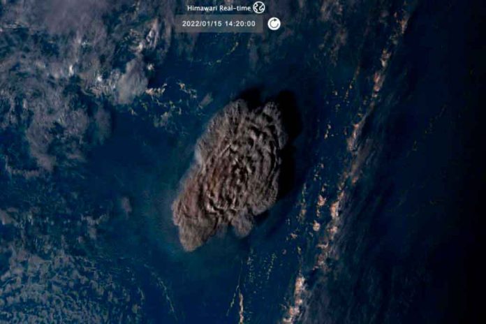 Guanajuato pone en alerta a sus oficinas en Estados Unidos tras erupción de volcán en Oceanía Guanajuato pone en alerta a sus oficinas en Estados Unidos tras erupción de volcán en Oceanía