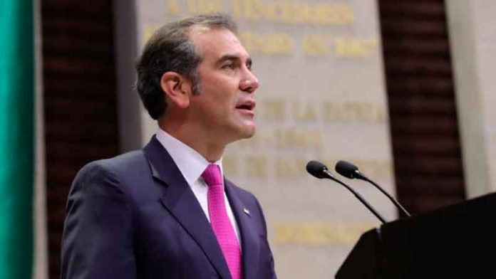 Lorenzo Córdova llama al diálogo a Morena tras reunión con PAN y PRD