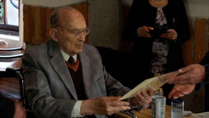 Luis Echeverría cumple 100 años; sigue bajo la sombra del 68 y "El Halconazo"