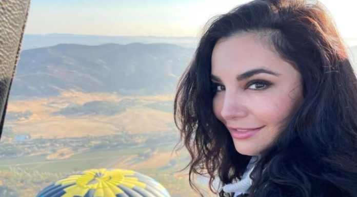 Martha Higareda sus tremendas curvas con ardiente foto en bañador Martha Higareda sus tremendas curvas con ardiente foto en bañador