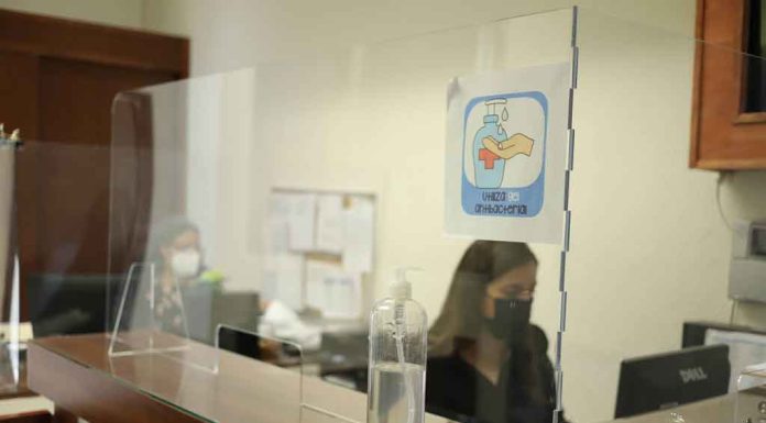 Refuerza municipio de León protocolos sanitarios en todas sus dependencias Refuerza municipio de León protocolos sanitarios en todas sus dependencias