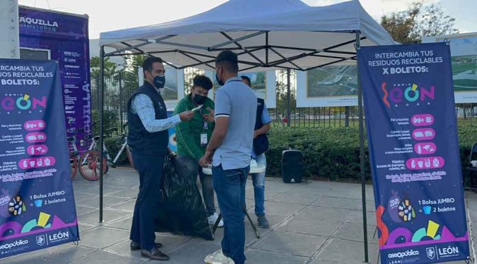 Sistema de Aseo Público intercambia basura reciclable por pases para la feria Sistema de Aseo Público intercambia basura reciclable por pases para la feria