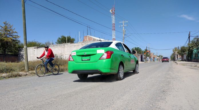 SILAO | Rehabilitan caminos rurales