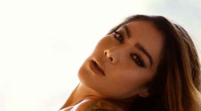 Erika Fernández presume su figura al atardecer Erika Fernández presume su figura al atardecer