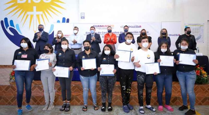 Jóvenes se certifican en la prevención de adicciones Jóvenes se certifican en la prevención de adicciones