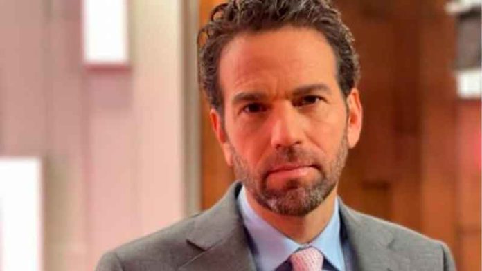 Loret revira: "Calumnias de AMLO escalan contra mi esposa, está arrinconado"