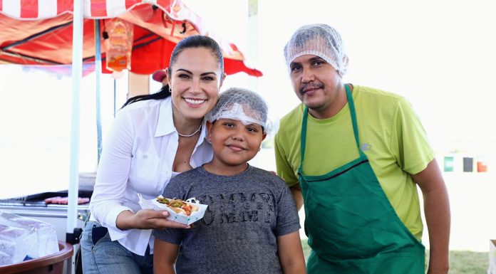 Celebra Ale Gutiérrez con familias en León