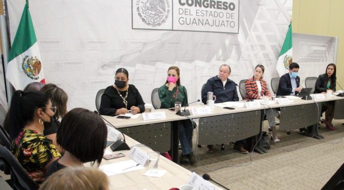 Reconocen buscadoras apertura al diálogo del Legislativo