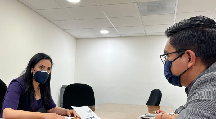 Gestiona alcaldesa puente en Barranca de Venaderos ante CONAGUA