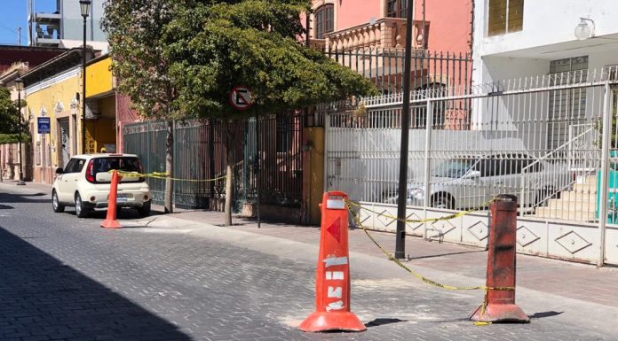 Dan mantenimiento a céntricas vialidades en León