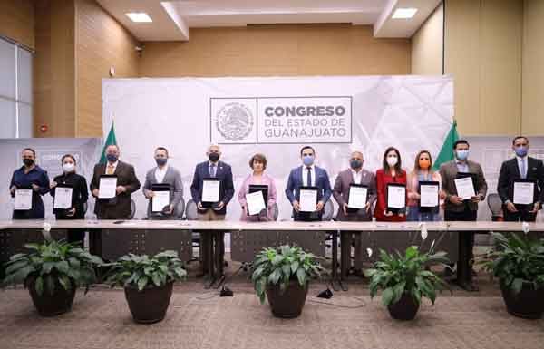 Buscan diputados fortalecer lazos con el Instituto Guanajuatense para las Personas con Discapacidad Buscan diputados fortalecer lazos con el Instituto Guanajuatense para las Personas con Discapacidad