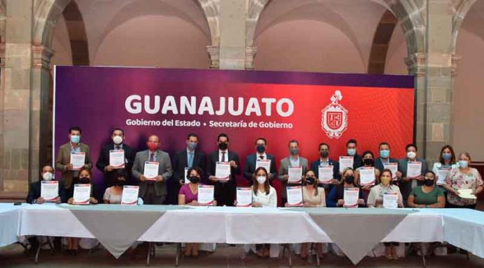 Firma gobierno de Salamanca convenio con grupos de búsqueda de personas desaparecidas Firma gobierno de Salamanca convenio con grupos de busqueda de personas desaparecidas