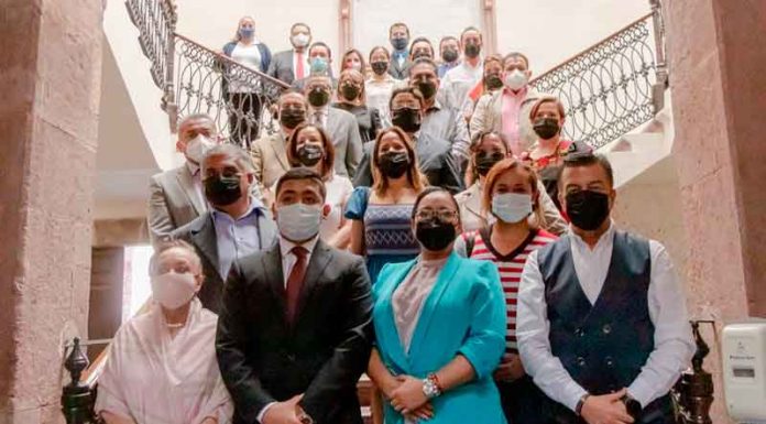 Firman convenio gobierno de San Miguel de Allende y Universidades para ofrecer becas a jóvenes Sanmiguelenses Firman convenio gobierno de San Miguel de Allende y Universidades para ofrecer becas a jóvenes Sanmiguelenses.