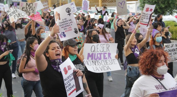 Marchan en Guanajuato por el derecho a decidir, igualdad, equidad y desaparecidas