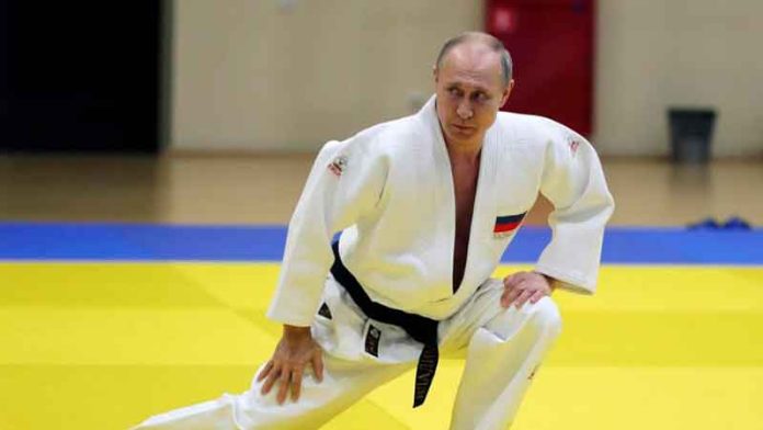 Putin ya no es cinta negra: organización internacional de Taekwondo se la retira