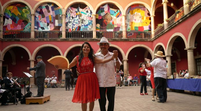 León quiere Récord Guiness por baile de danzón