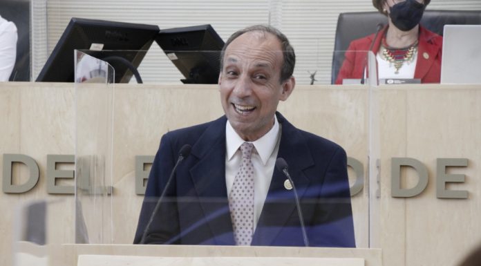 Busca MORENA frenar acoso laboral mediante reformas de ley