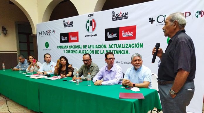 Reconoce dirigencia estatal del PRI trayectoria de militantes