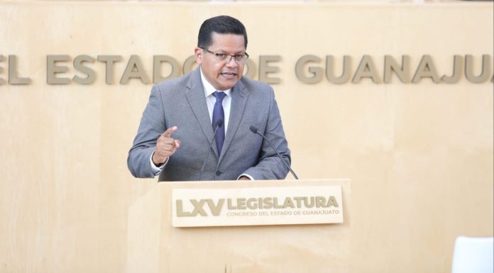 Llama Rolando Alcántar a erradicar violencia feminicida