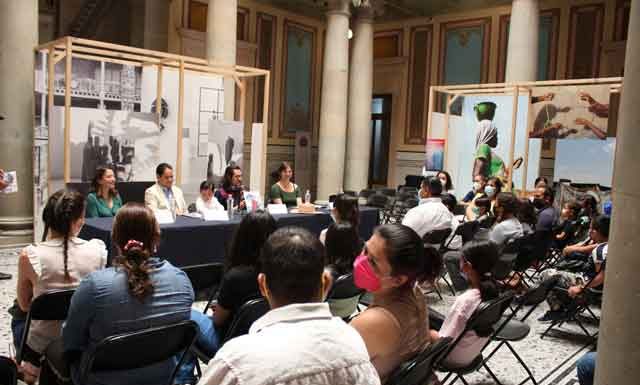 Celebran Día del Niño con “Cuéntame mentiras” Celebran Día del Niño con "Cuéntame mentiras"