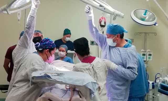 Guanajuato genera el primer donador con prueba COVID-19 positiva y trasplante hepático exitoso en el país Guanajuato genera el primer donador con prueba COVID-19 positiva y trasplante hepático exitoso en el país