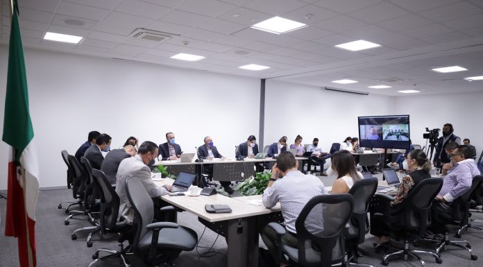 Concluyen diputados análisis sobre iniciativa de transporte privado