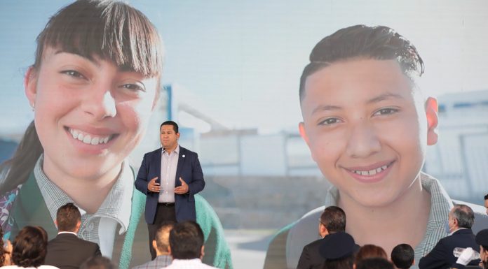 Educación es la llave el desarrollo: Diego Sinhue