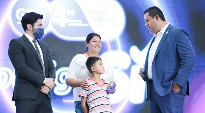 Pide gobernador defender sistema de salud operado por Guanajuato