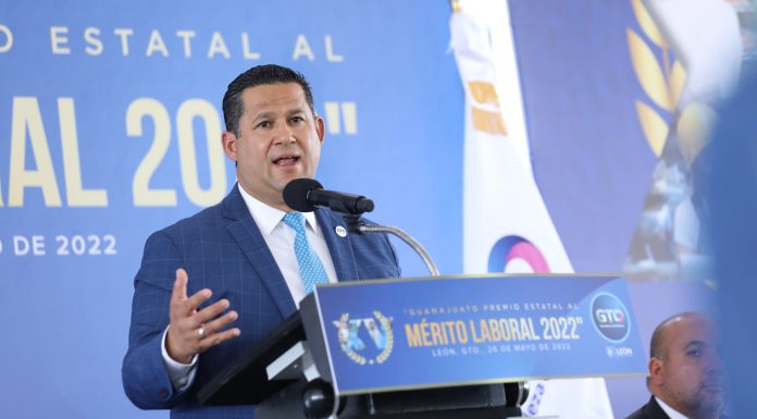 Ratifica gobernador confianza en Fiscal Zamarripa