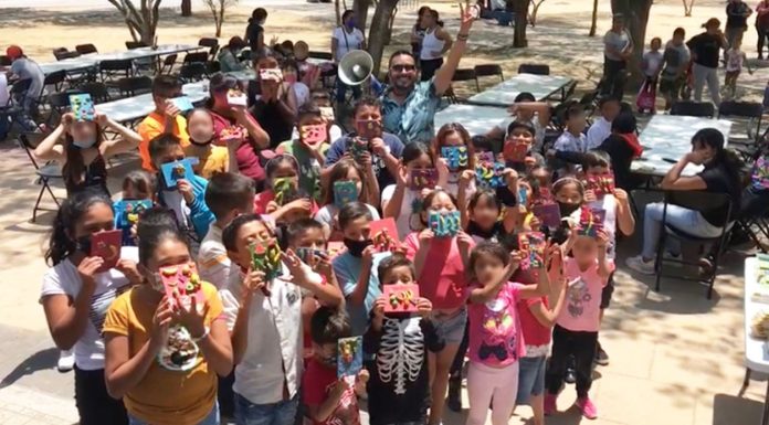 Diputada Cristina Márquez Alcalá celebra con familias leonesas