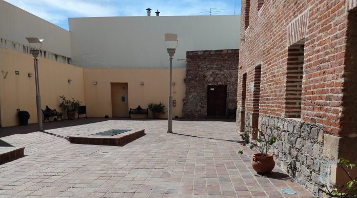 Se reactivan las veladas musicales en la casa de Luis Long