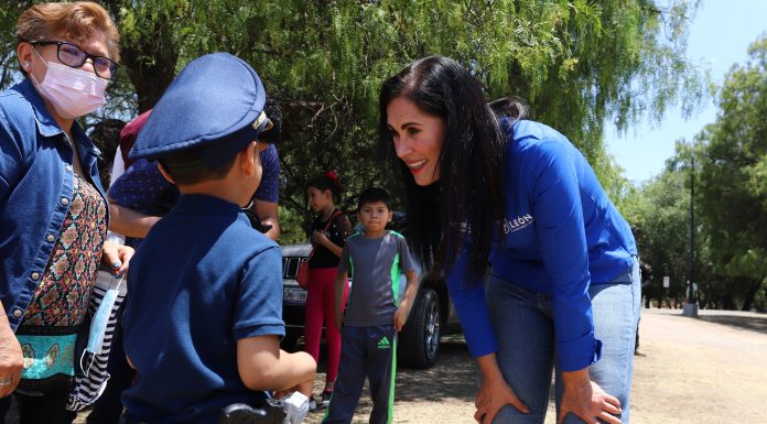 Celebran en León a hijos de trabajadores en seguridad