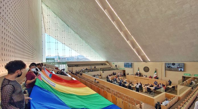 Comunidad LGBTTTIQ+ va por apoyo de legisladores para conformar fideicomiso de 35 MDP