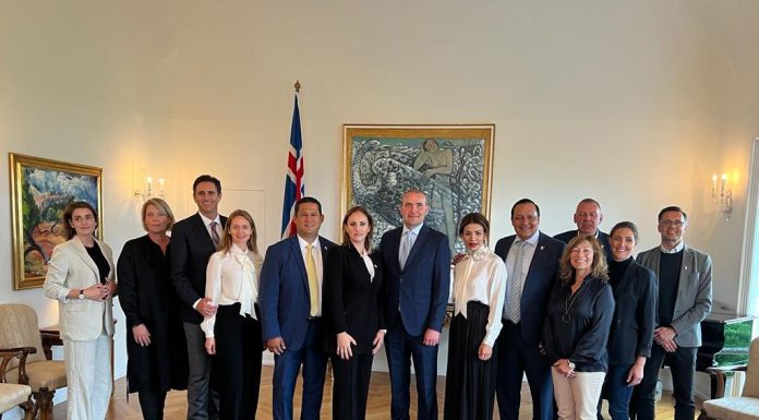 Gobernador Diego Sinhue se reúne con Presidente de Islandia