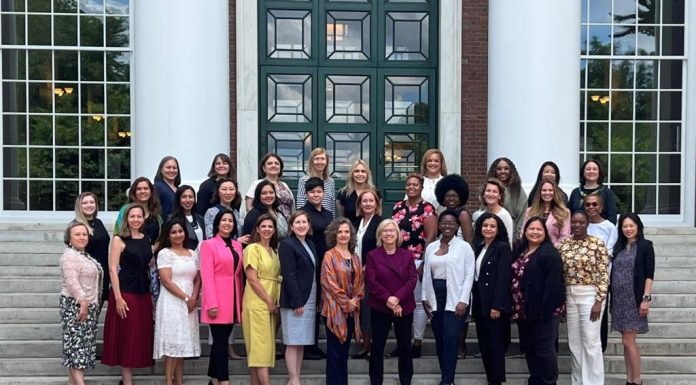Sophía Huett concluye semana de capacitación en Harvard por beca International Women´s Forum