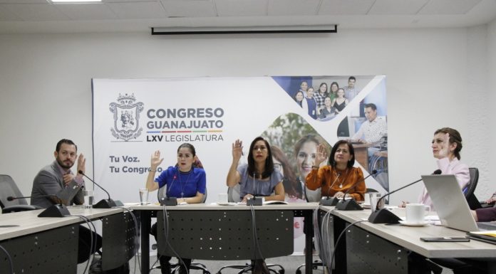 Da trámite la Comisión de Gobernación y Puntos Constitucionales a diversos asuntos