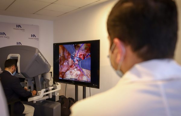Robot Da Vinci llega a Hospital Ángeles; es único en la región