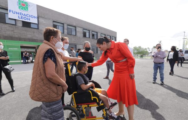 LEÓN | Inaguran tercer centro social de Fundación León