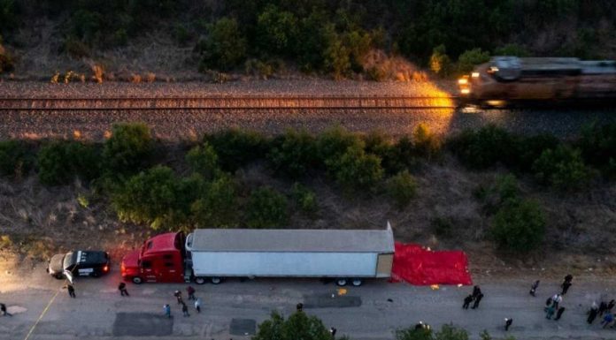 Aumenta a siete guanajuatenses fallecidos en Texas; en total murieron 53 migrantes (VIDEO)