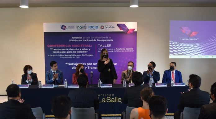 Capacitan a jovenes en el uso de plataforma de transparencia