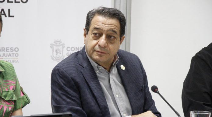 Analizan congresistas propuesta para Ley de Mejora Regulatoria