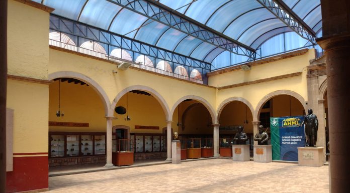 Enfermedades y epidemias en León; recorrido histórico. Patio Principal AHML. Fotos: Karla Valeria