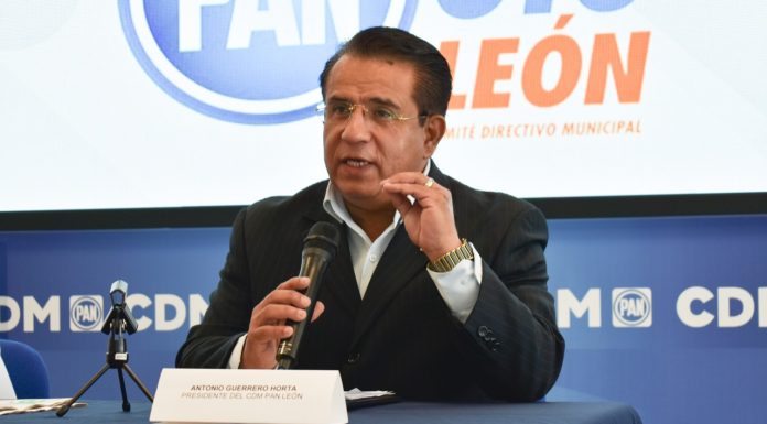 Antonio Guerrero Horta, líder del PAN Guanajuato exhorta a Federación a cumplir con vacunas para niños y niñas