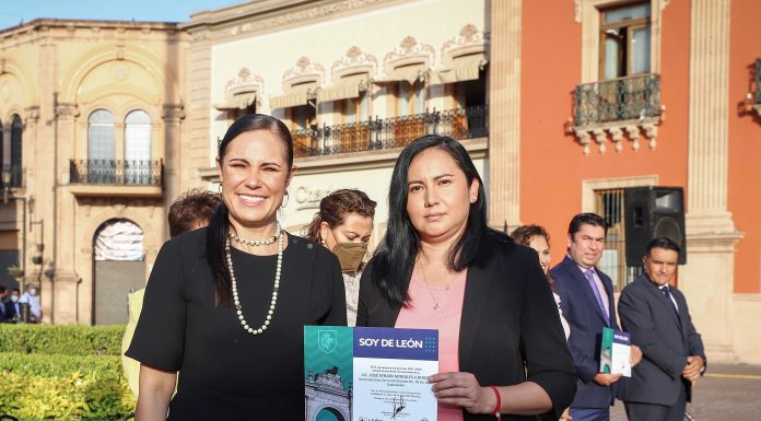 Reconocen a personal del INE por promover la participación ciudadana