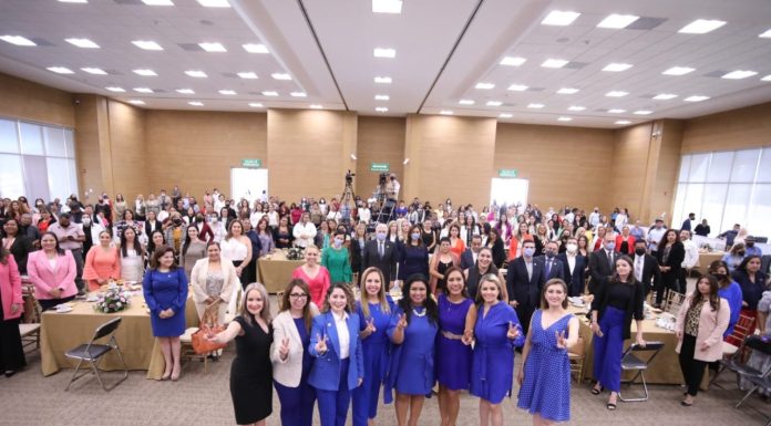 Diputadas de AN firman compromisos para fortalecer a las mujeres de Guanajuato