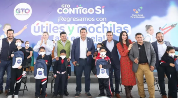 Entrega Gobierno del Estado útiles escolares y mochilas a más de 620 mil estudiantes de nivel básico