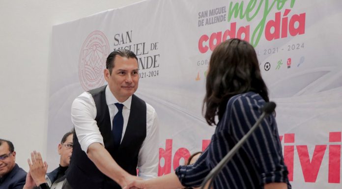 Entrega Gobierno sanmiguelense apoyos para vivienda